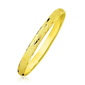 10K Yellow Gold Slender Diamond Pattern Textured Bangle