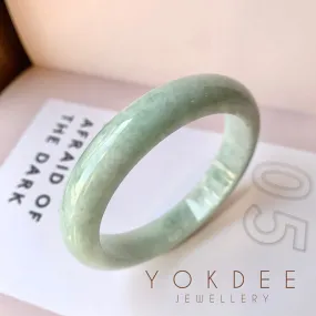 58mm A-Grade Natural Light Green Jadeite Modern Round Bangle No.151975