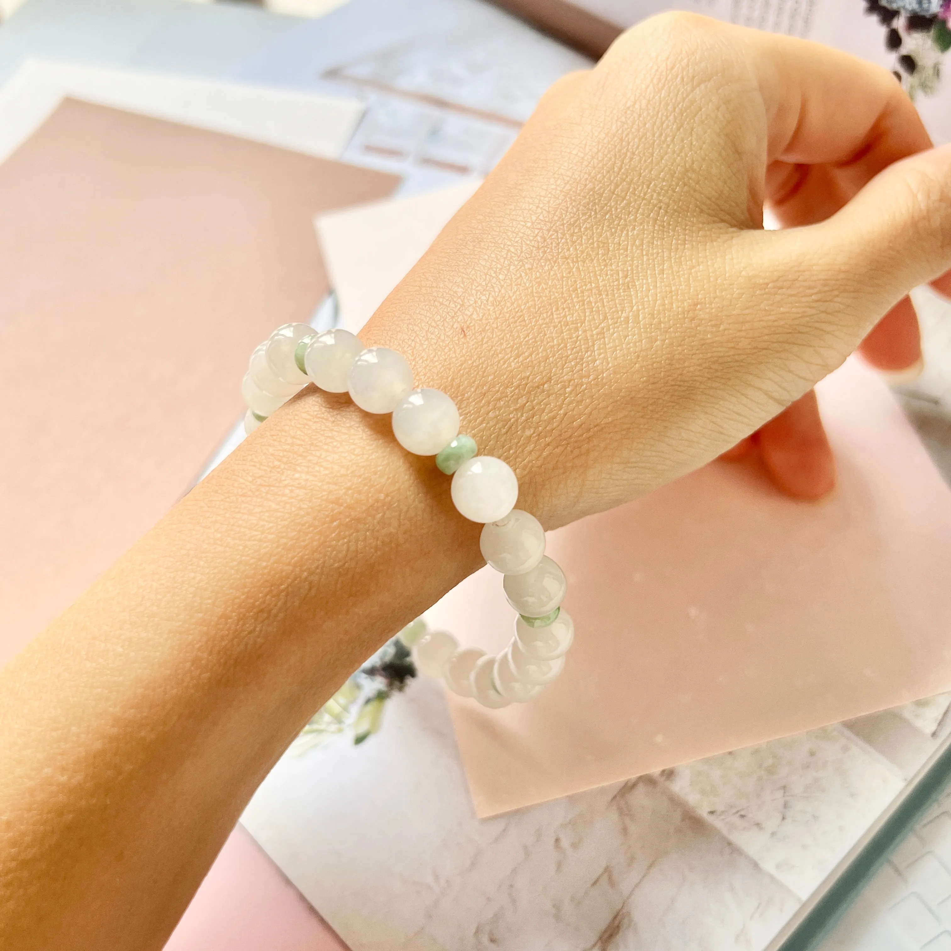 8.4mm A-Grade Natural White and Green Jadeite Beaded Bracelet No.190359