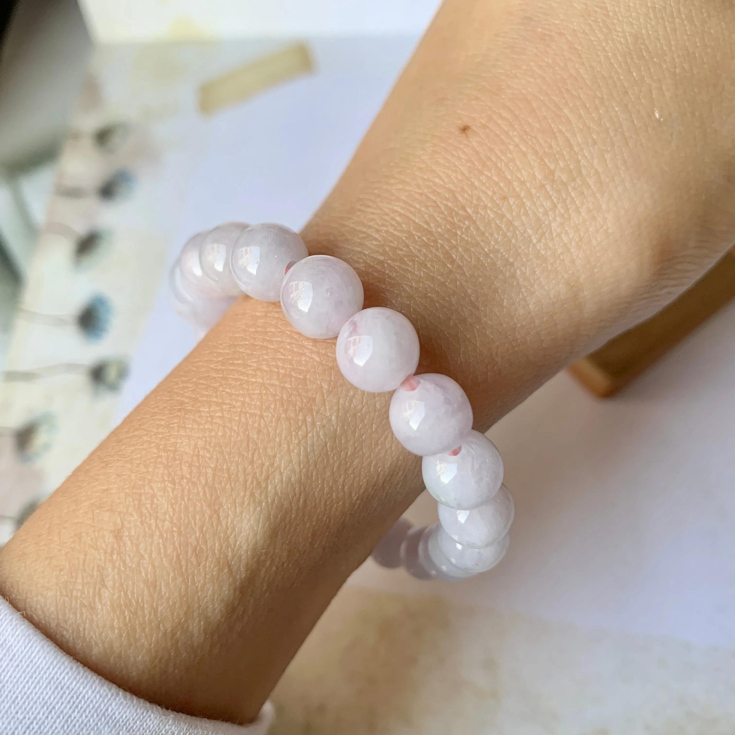 8.5mm A-Grade Natural Lilac Jadeite Beaded Bracelet with Barrel No.190179