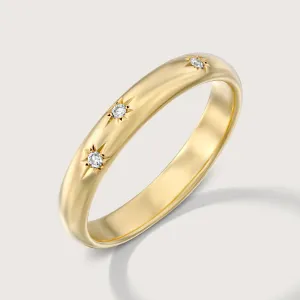 Dylan Gold Ring Diamonds Star Setting