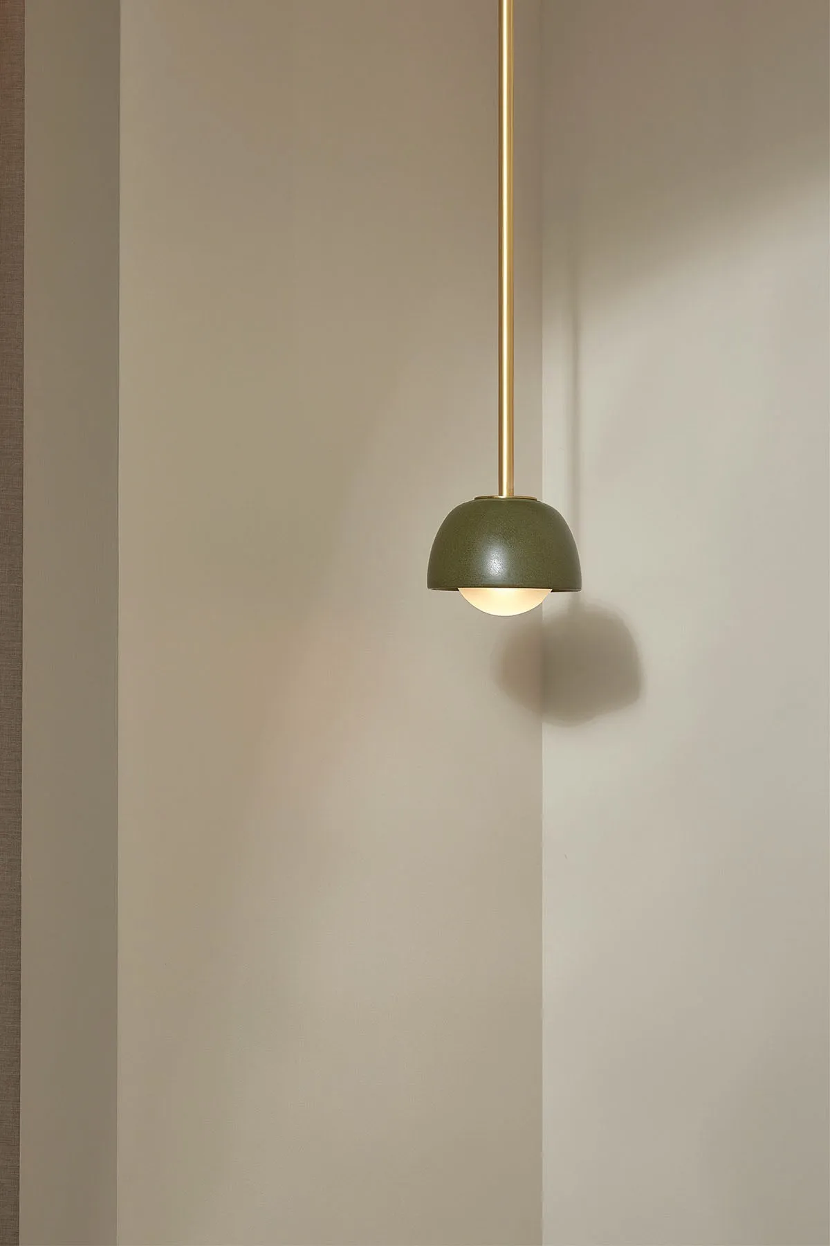 Terra 0 Pendant Light - Solid Rod