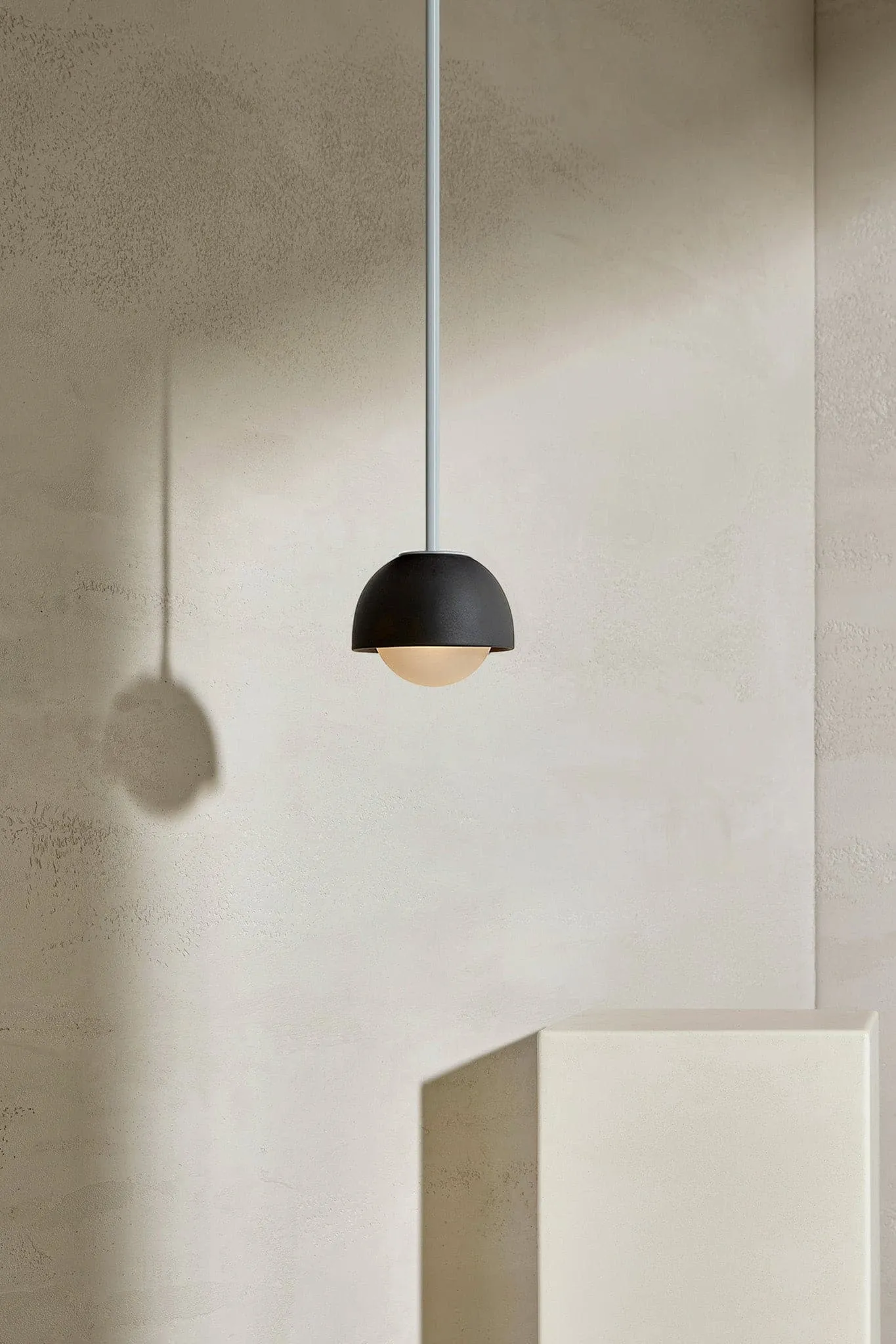 Terra 0 Pendant Light - Solid Rod