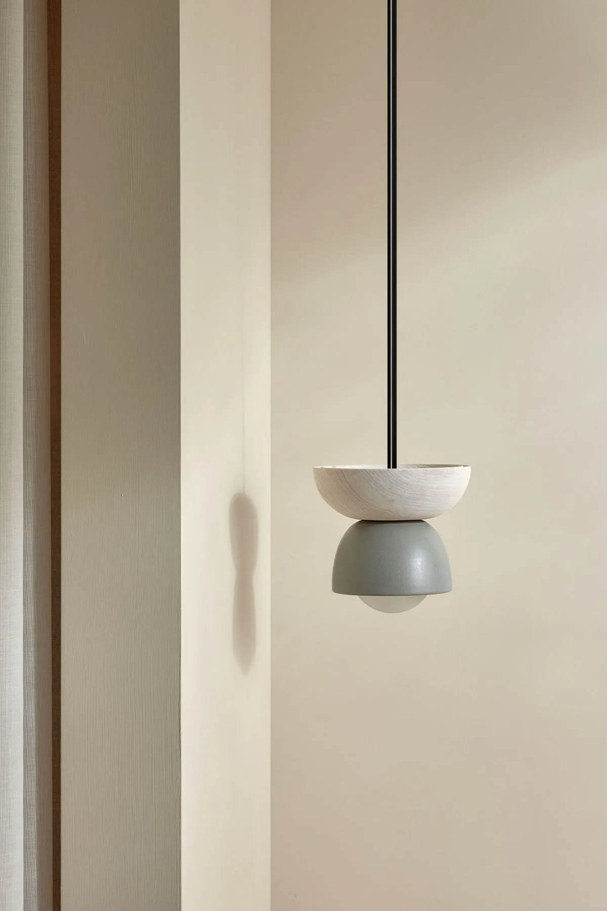 Terra 00 Pendant Light - Solid Rod