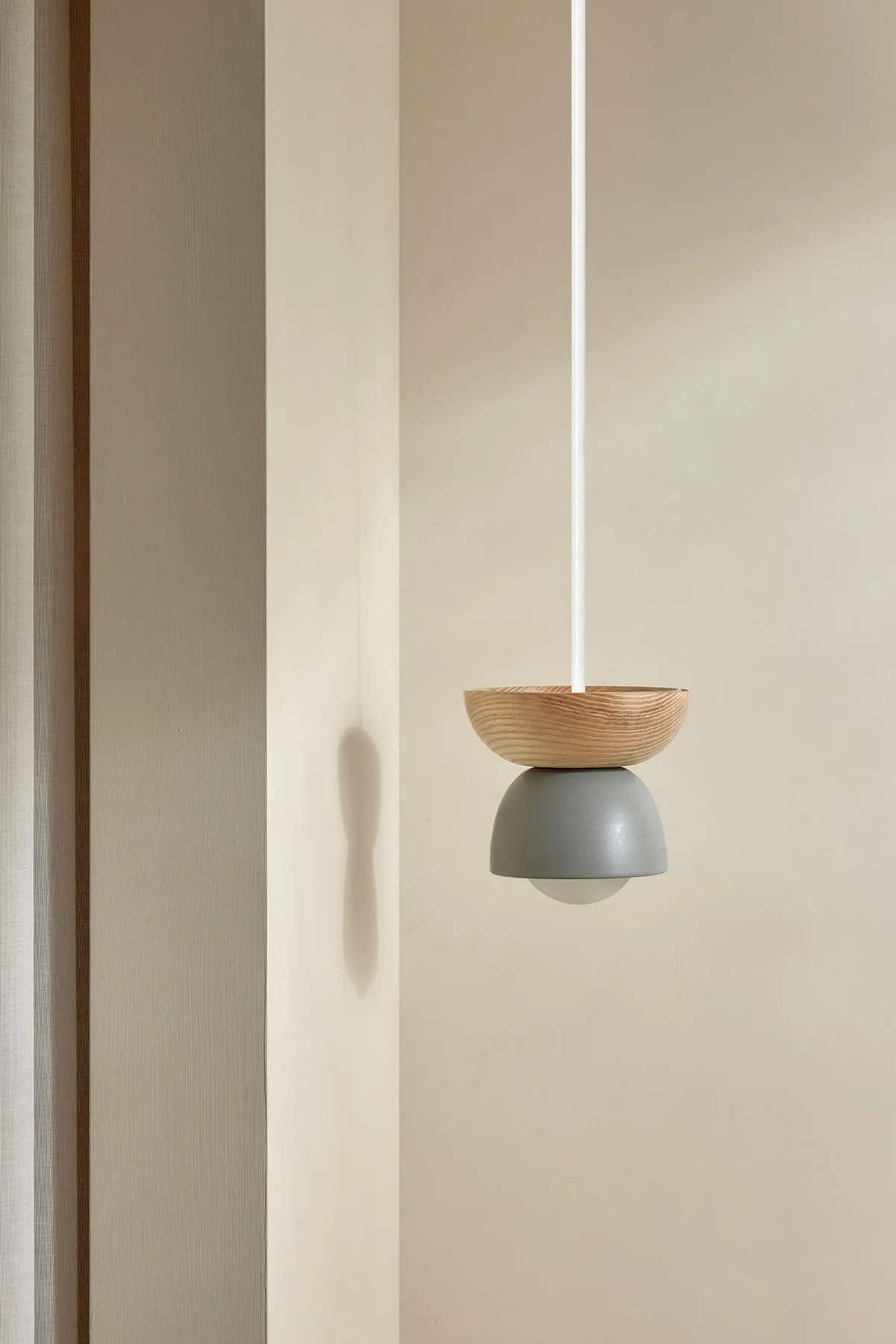 Terra 00 Pendant Light - Solid Rod