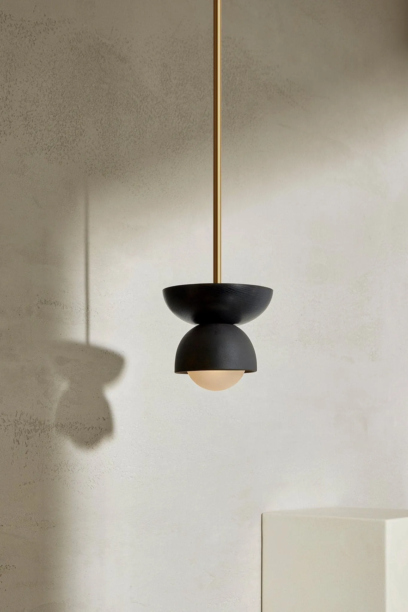 Terra 00 Pendant Light - Solid Rod