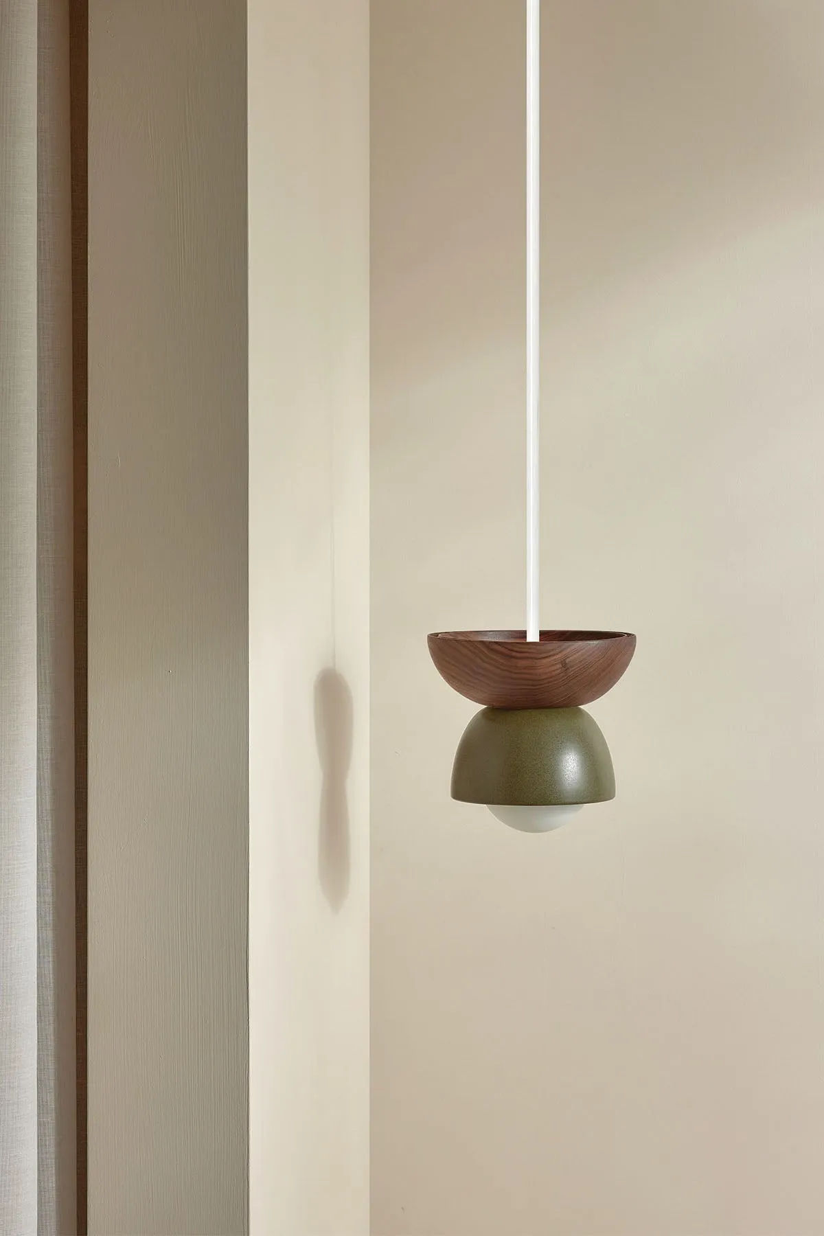 Terra 00 Pendant Light - Solid Rod