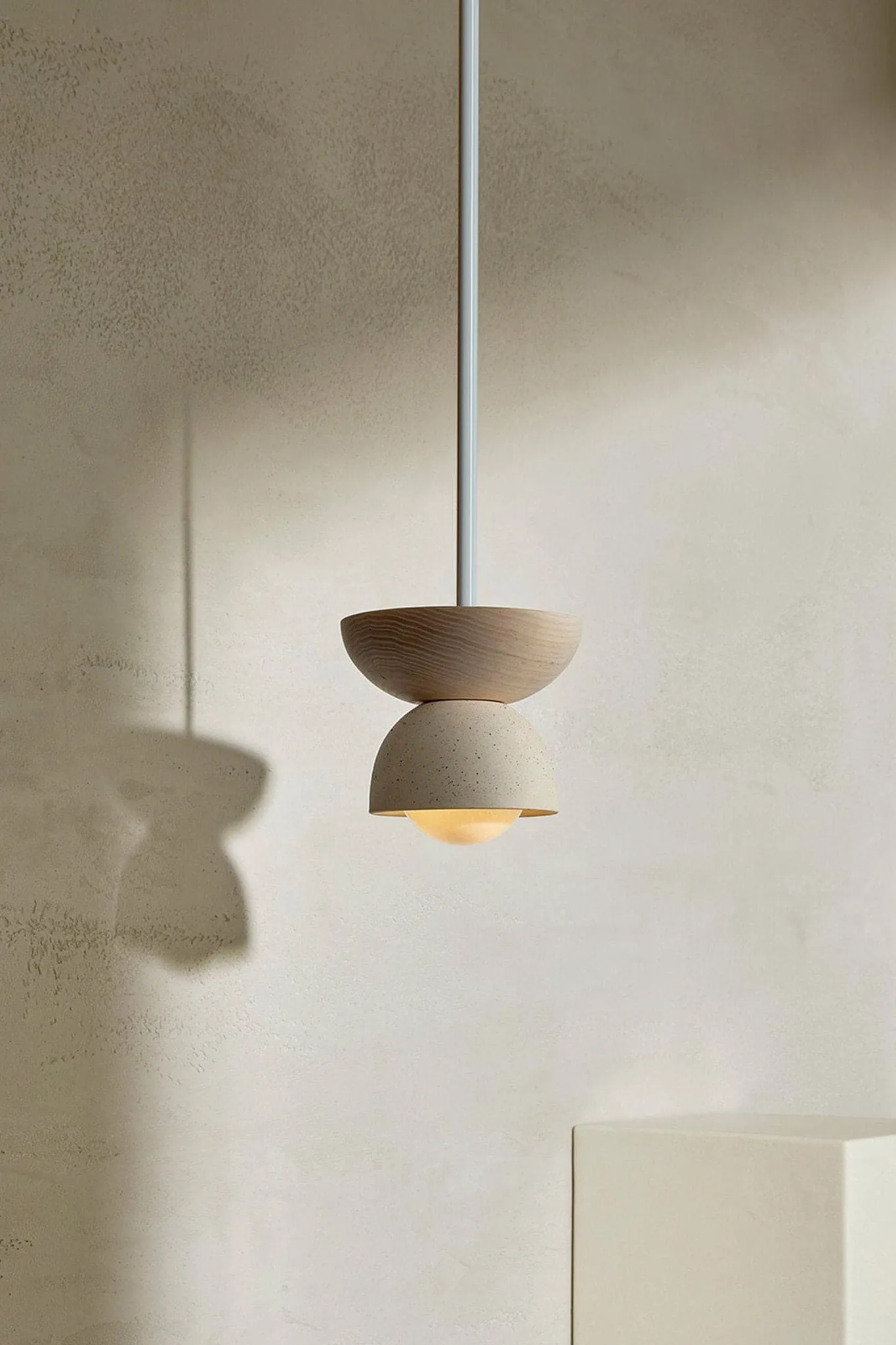 Terra 00 Pendant Light - Solid Rod