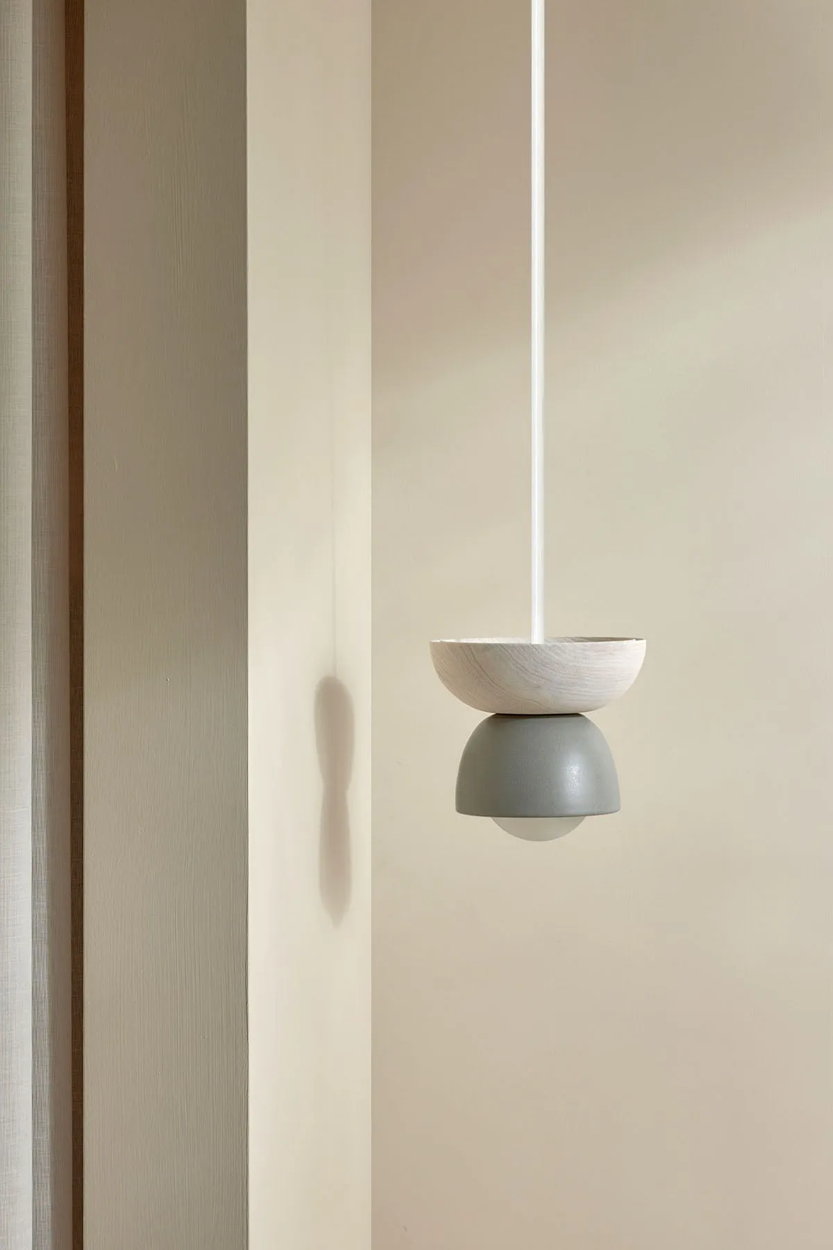 Terra 00 Pendant Light - Solid Rod